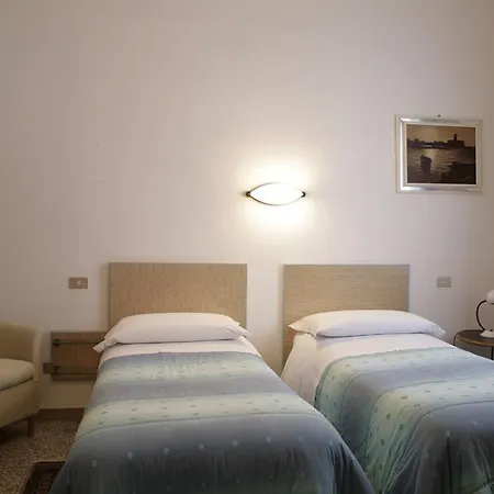 Tre Torri Hotel 2*